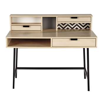 GRAPHIK Desk (99 x 120cm)